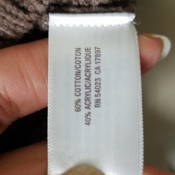 Old Navy Sweater with hood - Picture 5 of 5